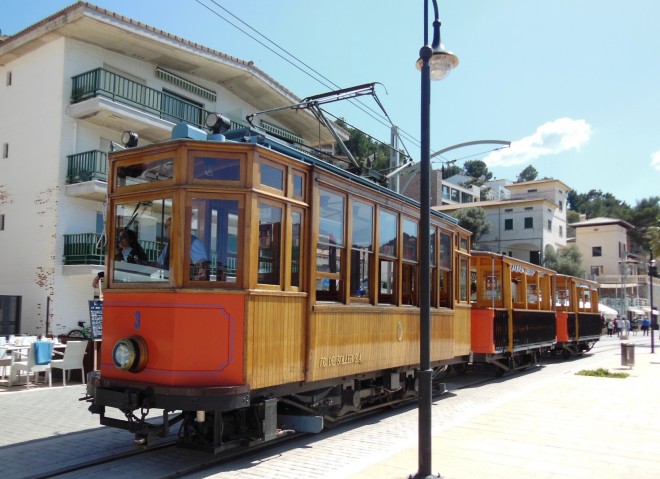 21 DSCN7133 Tram Soller-Puerto Soller.JPG