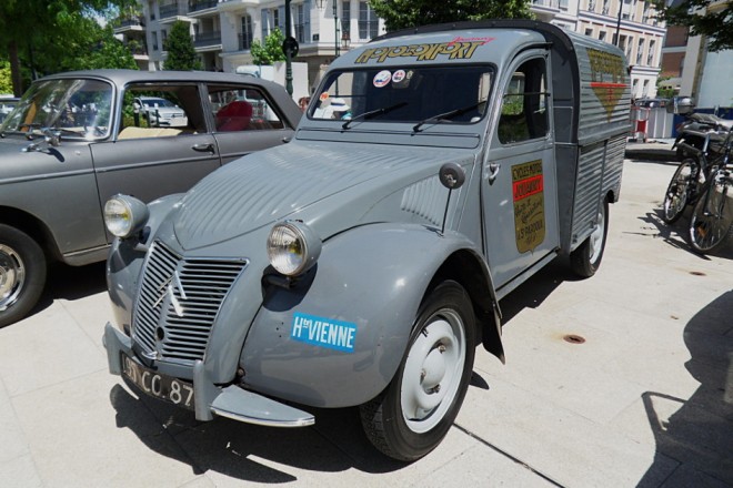 2cv2.JPG