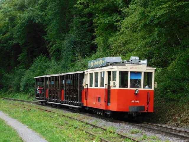 4 Trams Grottes de Han 05.08.2017