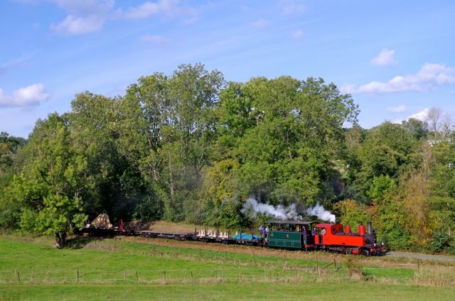 13 ASVI 22.09.30 50 ANS - Trains des Photographes sur le Ravel - Pature Double Traction 130T Corpet + Tubize HL 303
