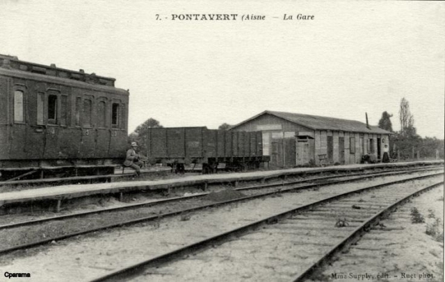 CBR Nord-Est Pontavert Gare VN Voiture + Tombereau