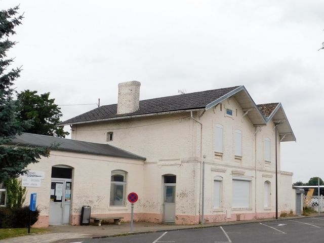 29 Pk 14,1 Cambrésis Caudry gare 