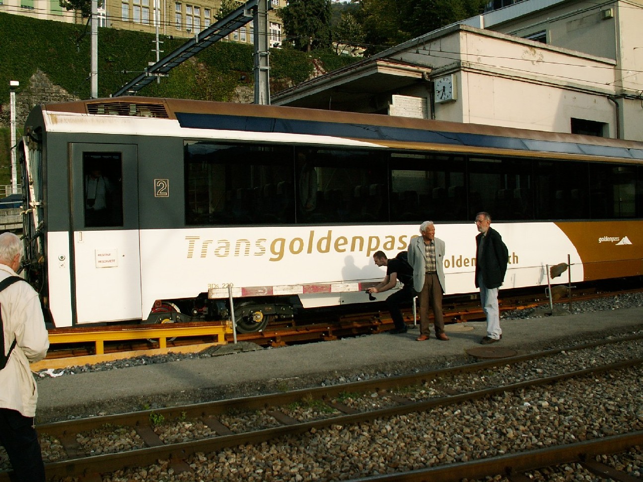 ligne de toiture machines RhB Image