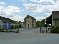 01 Verneuil Entrée Gare Stade