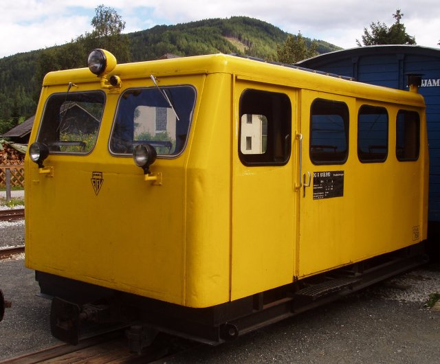 La draisine ex. ÖBB X 616.910 en gare de Mauterndorf