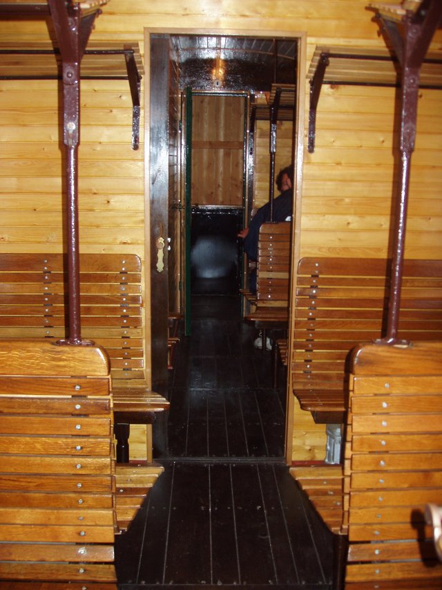 L'intérieur de la voiture Bi 574