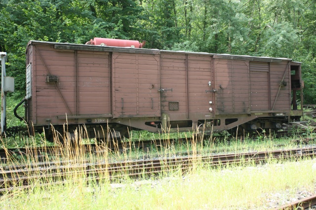 Le couvert de la série GGm/s 16 800 transformé en fourgon générateur