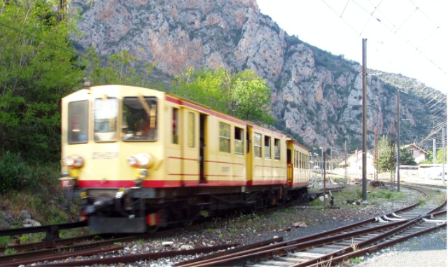 Le dernier train montant quitte Villefranche