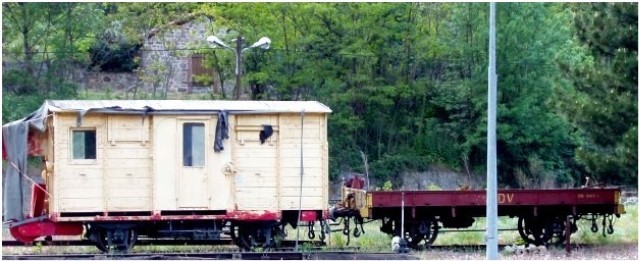 Le wagon fraiseuse à neige BOUHEY ZRHK 20127 en gare de Villefranche