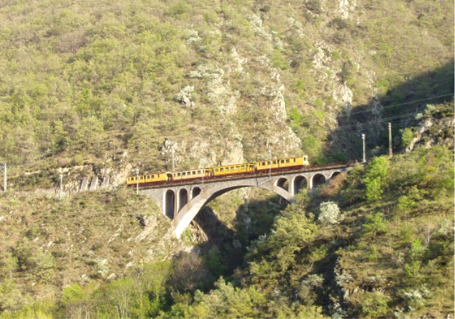 Le pont Séjourné vu coté Villefranche