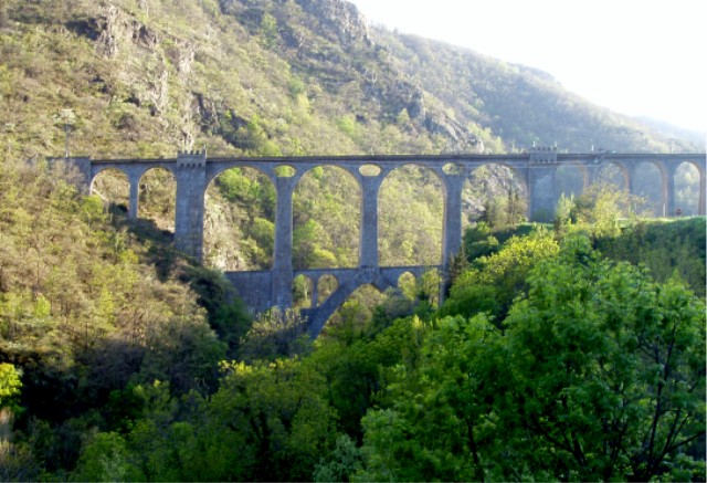 Le pont Séjourné vu coté Villefranche